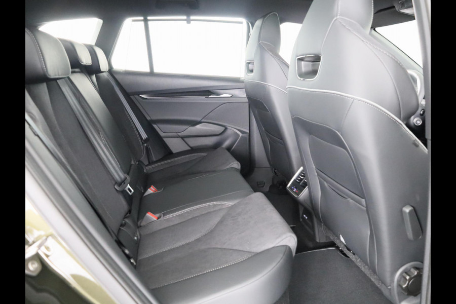 Škoda Enyaq 60 Sportline 204 pk | Panoramadak | Adaptive Cruise Control | Blind Spot | Škoda Enyaq 60 Sportline 204 pk | Panoramadak | Adaptive Cruise Control | Blind Spot |