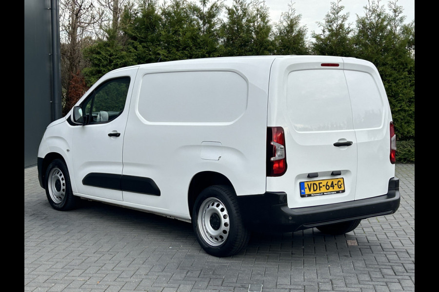 Opel Combo 1.5D 102 PK / L2H1 / 22.719 KM !! / 1e EIG. / INRICHTING / AIRCO / CRUISE / NAVI / APPLE CARPLAY / PDC