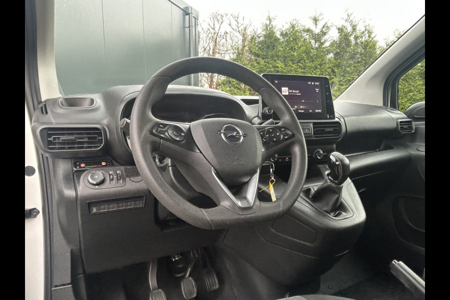 Opel Combo 1.5D 102 PK / L2H1 / 22.719 KM !! / 1e EIG. / INRICHTING / AIRCO / CRUISE / NAVI / APPLE CARPLAY / PDC