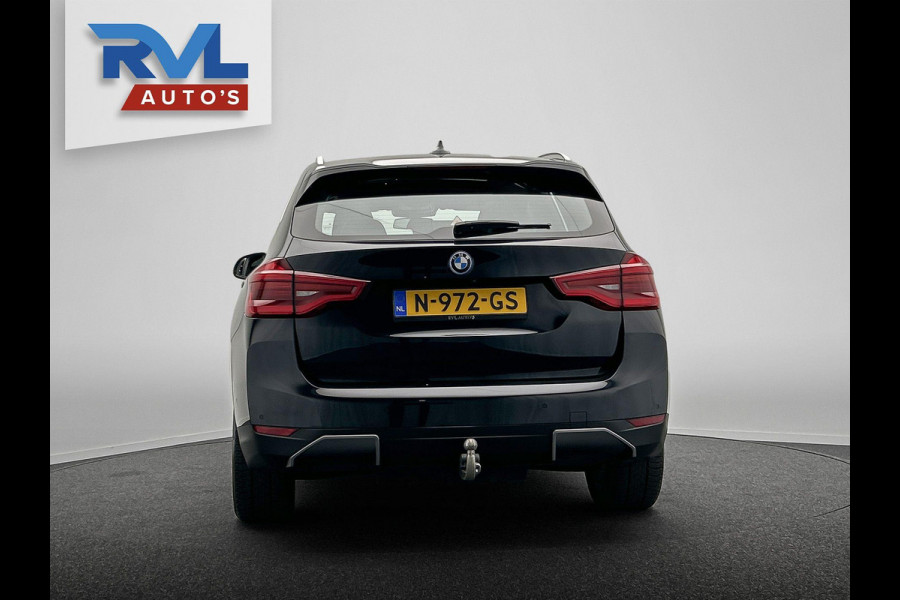 BMW iX3 Executive 80 kWh * SOH 98% * Pano/dak Trekhaak Camera Origineel NL