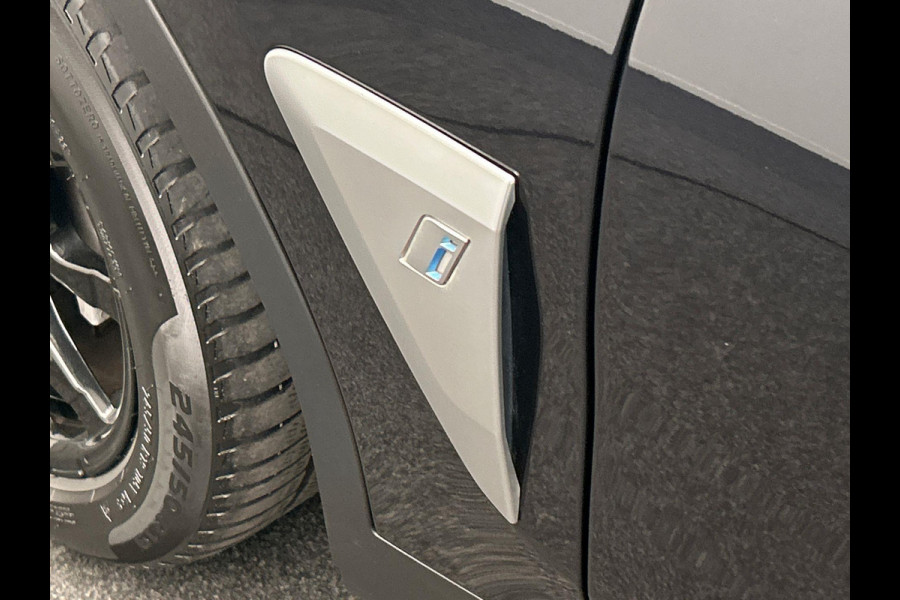 BMW iX3 Executive 80 kWh * SOH 98% * Pano/dak Trekhaak Camera Origineel NL