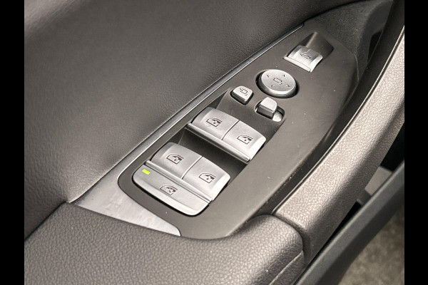 BMW iX3 Executive 80 kWh * SOH 98% * Pano/dak Trekhaak Camera Origineel NL