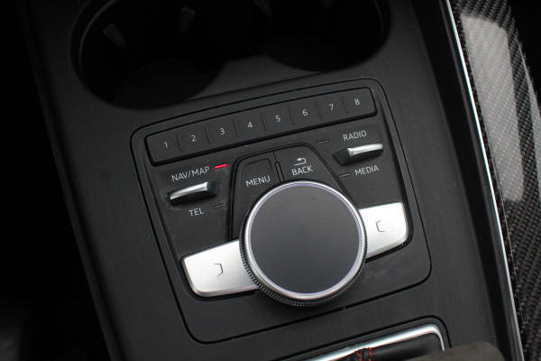 Audi RS4 Avant 2.9 TFSI quattro / Full option / Keramisch / Panoramadak / 360Camera / Carbon / Head-up / Sportuitlaat / 20'' / Luxe Leder / Dodehoek / Virtual Cockpit / Stoelmassage / B&O Audi RS4 Avant 2.9 TFSI quattro / Full option / Keramisch / Panoramadak / 360Camera / Carbon / Head-up / Sportuitlaat / 20'' / Luxe Leder / Dodehoek / Virtual Cockpit / Stoelmassage / B&O