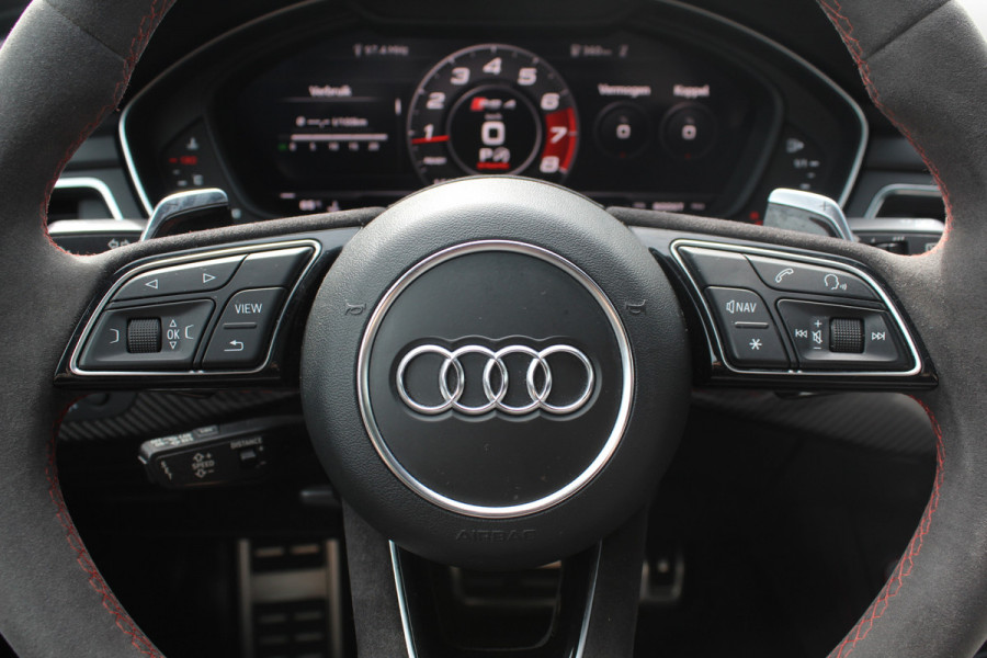 Audi RS4 Avant 2.9 TFSI quattro / Full option / Keramisch / Panoramadak / 360Camera / Carbon / Head-up / Sportuitlaat / 20'' / Luxe Leder / Dodehoek / Virtual Cockpit / Stoelmassage / B&O Audi RS4 Avant 2.9 TFSI quattro / Full option / Keramisch / Panoramadak / 360Camera / Carbon / Head-up / Sportuitlaat / 20'' / Luxe Leder / Dodehoek / Virtual Cockpit / Stoelmassage / B&O