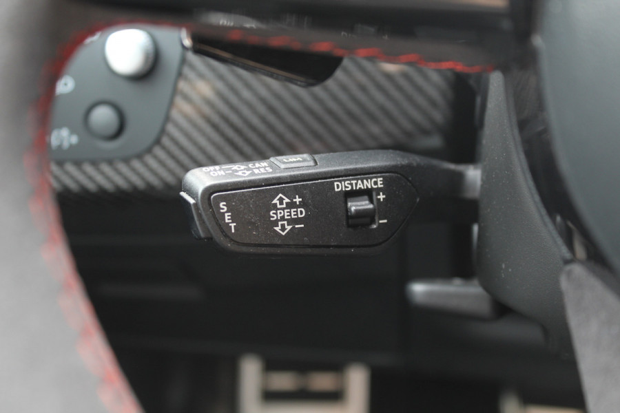 Audi RS4 Avant 2.9 TFSI quattro / Full option / Keramisch / Panoramadak / 360Camera / Carbon / Head-up / Sportuitlaat / 20'' / Luxe Leder / Dodehoek / Virtual Cockpit / Stoelmassage / B&O Audi RS4 Avant 2.9 TFSI quattro / Full option / Keramisch / Panoramadak / 360Camera / Carbon / Head-up / Sportuitlaat / 20'' / Luxe Leder / Dodehoek / Virtual Cockpit / Stoelmassage / B&O