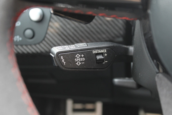 Audi RS4 Avant 2.9 TFSI quattro / Full option / Keramisch / Panoramadak / 360Camera / Carbon / Head-up / Sportuitlaat / 20'' / Luxe Leder / Dodehoek / Virtual Cockpit / Stoelmassage / B&O Audi RS4 Avant 2.9 TFSI quattro / Full option / Keramisch / Panoramadak / 360Camera / Carbon / Head-up / Sportuitlaat / 20'' / Luxe Leder / Dodehoek / Virtual Cockpit / Stoelmassage / B&O