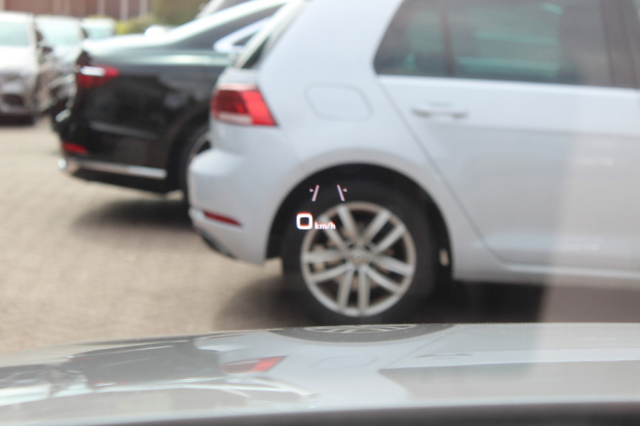 Audi RS4 Avant 2.9 TFSI quattro / Full option / Keramisch / Panoramadak / 360Camera / Carbon / Head-up / Sportuitlaat / 20'' / Luxe Leder / Dodehoek / Virtual Cockpit / Stoelmassage / B&O Audi RS4 Avant 2.9 TFSI quattro / Full option / Keramisch / Panoramadak / 360Camera / Carbon / Head-up / Sportuitlaat / 20'' / Luxe Leder / Dodehoek / Virtual Cockpit / Stoelmassage / B&O