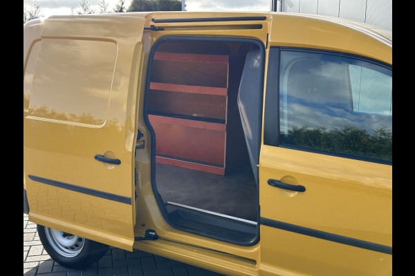 Volkswagen Caddy 2.0 TDI 102 PK / L2H1 / 1e EIG. / **STOELVERWARMING** / TREKHAAK / INRICHTING / AIRCO / CRUISE / BLUETOOTH / PDC