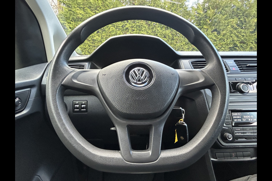 Volkswagen Caddy 2.0 TDI 102 PK / L2H1 / 1e EIG. / **STOELVERWARMING** / TREKHAAK / INRICHTING / AIRCO / CRUISE / BLUETOOTH / PDC