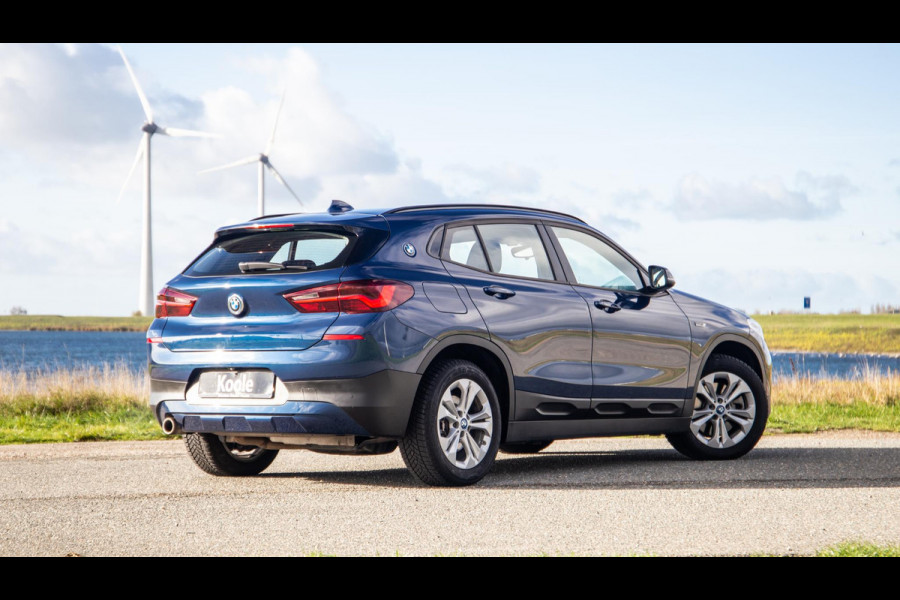 BMW X2 xDrive25e Executive CAMERA / LEDER / PLUG IN HYBRID / STOELVERWARMING