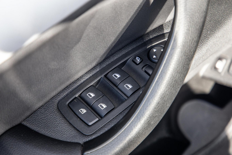 BMW X2 xDrive25e Executive CAMERA / LEDER / PLUG IN HYBRID / STOELVERWARMING