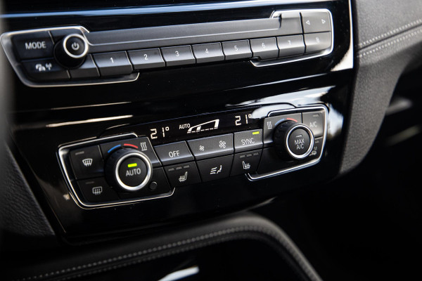 BMW X2 xDrive25e Executive CAMERA / LEDER / PLUG IN HYBRID / STOELVERWARMING