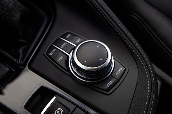 BMW X2 xDrive25e Executive CAMERA / LEDER / PLUG IN HYBRID / STOELVERWARMING