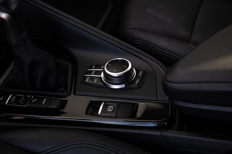 BMW X2 xDrive25e Executive CAMERA / LEDER / PLUG IN HYBRID / STOELVERWARMING