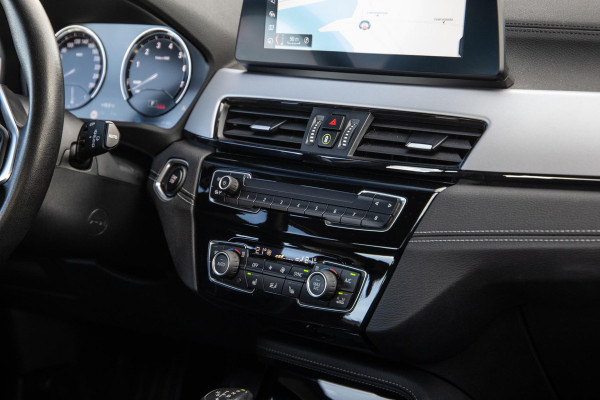 BMW X2 xDrive25e Executive CAMERA / LEDER / PLUG IN HYBRID / STOELVERWARMING