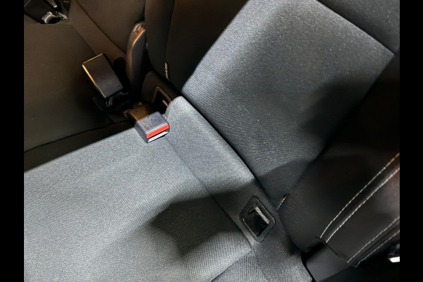 Renault Clio Estate 0.9 TCe Limited Garantie Parkeersensoren StoelVW Bluetooth Cruise Navi Rijklaar