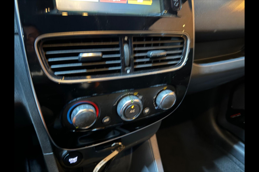 Renault Clio Estate 0.9 TCe Limited Garantie Parkeersensoren StoelVW Bluetooth Cruise Navi Rijklaar