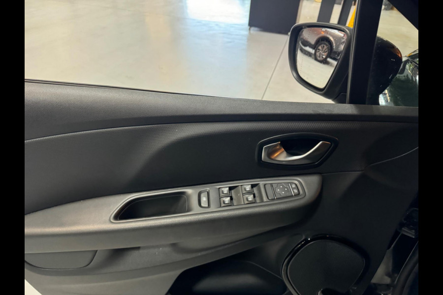 Renault Clio Estate 0.9 TCe Limited Garantie Parkeersensoren StoelVW Bluetooth Cruise Navi Rijklaar