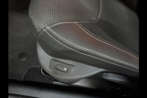 Renault Clio Estate 0.9 TCe Limited Garantie Parkeersensoren StoelVW Bluetooth Cruise Navi Rijklaar