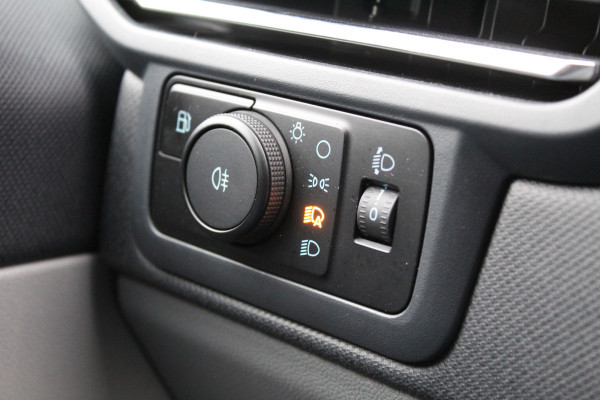 Ford Tourneo Custom 340 2.5 PHEV L1H1 Titanium X | B&O | BLIS | AGR stoel | 8P | Leder Actieweken 1 t/m 15 november!