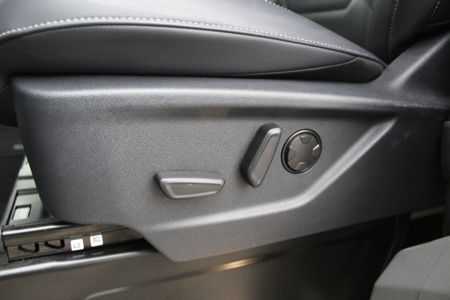 Ford Tourneo Custom 340 2.5 PHEV L1H1 Titanium X | B&O | BLIS | AGR stoel | 8P | Leder Actieweken 1 t/m 15 november!