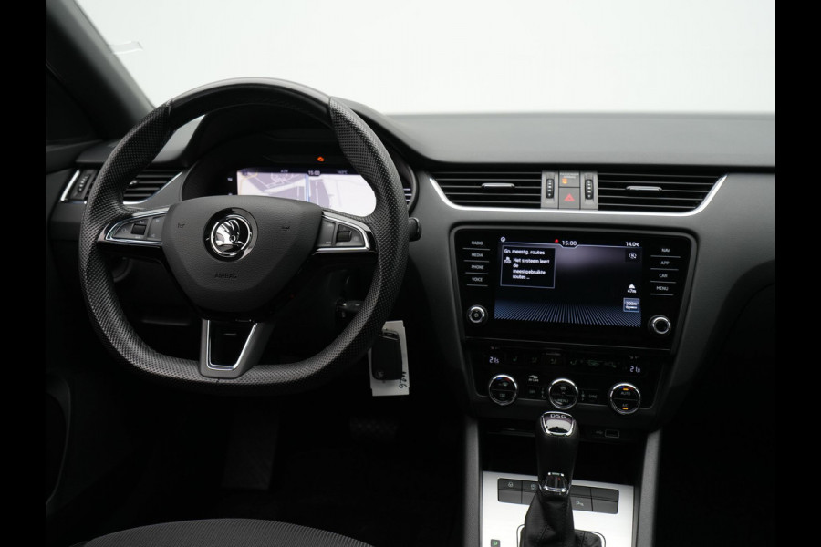 Škoda Octavia Combi 1.5 TSI 150pk DSG Greentech Business Edition Panorama Trekhaak Stoelverwarming Carplay 189 Škoda Octavia Combi 1.5 TSI 150pk DSG Greentech Business Edition Panorama Trekhaak Stoelverwarming Carplay 189