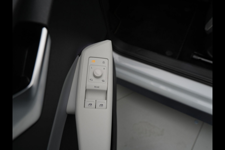 Volkswagen ID.3 First Plus 58 kWh 204pk Navigatie Camera Acc Stoelverwarming Carplay 049