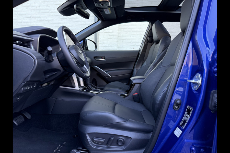 Toyota Corolla Cross Hybrid 200 Launch Edition | Pano | Leder | 360* Camera | ACC | JBL | Keyless