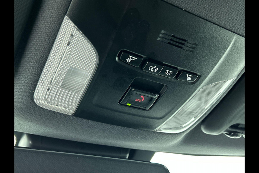 Toyota Corolla Touring Sports 2.0 Hybrid 184 pk Aut. Trek Navigatie Apple Carplay/Android Auto Camera Adaptive Cruise Control Stoelverwarming Virtual Cockpit Lichtmetalen velgen Climate Control Getinte ramen