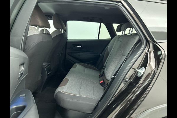 Toyota Corolla Touring Sports 2.0 Hybrid 184 pk Aut. Trek Navigatie Apple Carplay/Android Auto Camera Adaptive Cruise Control Stoelverwarming Virtual Cockpit Lichtmetalen velgen Climate Control Getinte ramen