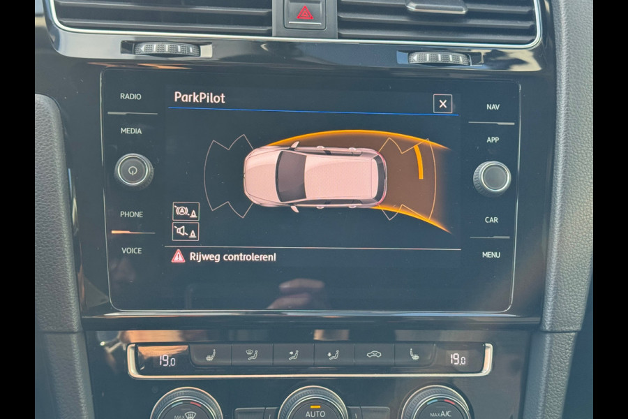 Volkswagen GOLF Variant 1.0 TSI 110pk Comfortline * Navigatie * Stoelverwarming * Adaptieve Cruise Control *