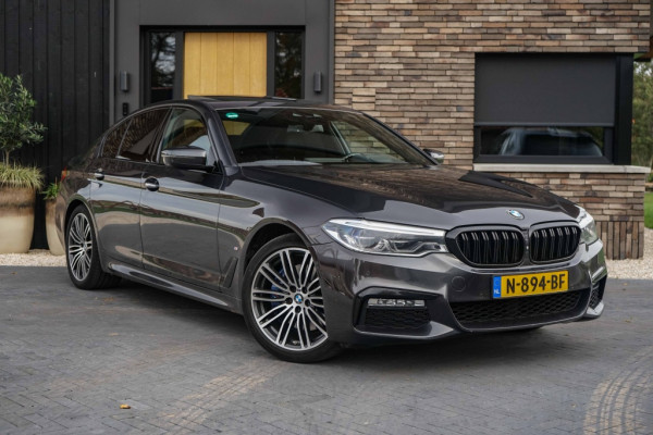 BMW 5 Serie 530e M Sport Pano/360/trkhk/Harman/Shadow