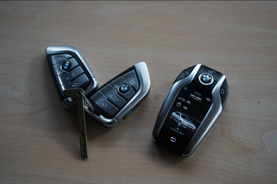 BMW 5 Serie 530e M Sport Pano/360/trkhk/Harman/Shadow