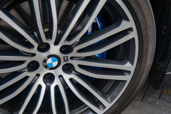 BMW 5 Serie 530e M Sport Pano/360/trkhk/Harman/Shadow