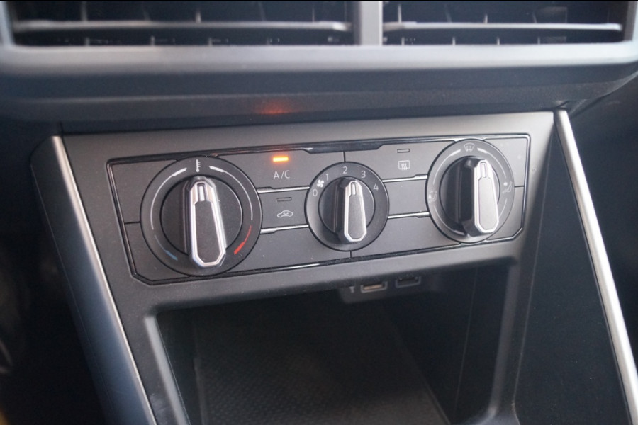 Volkswagen Polo 1.6 TDI Comfortline Executive -NAVI-PDC-ACC-CARPLAY-