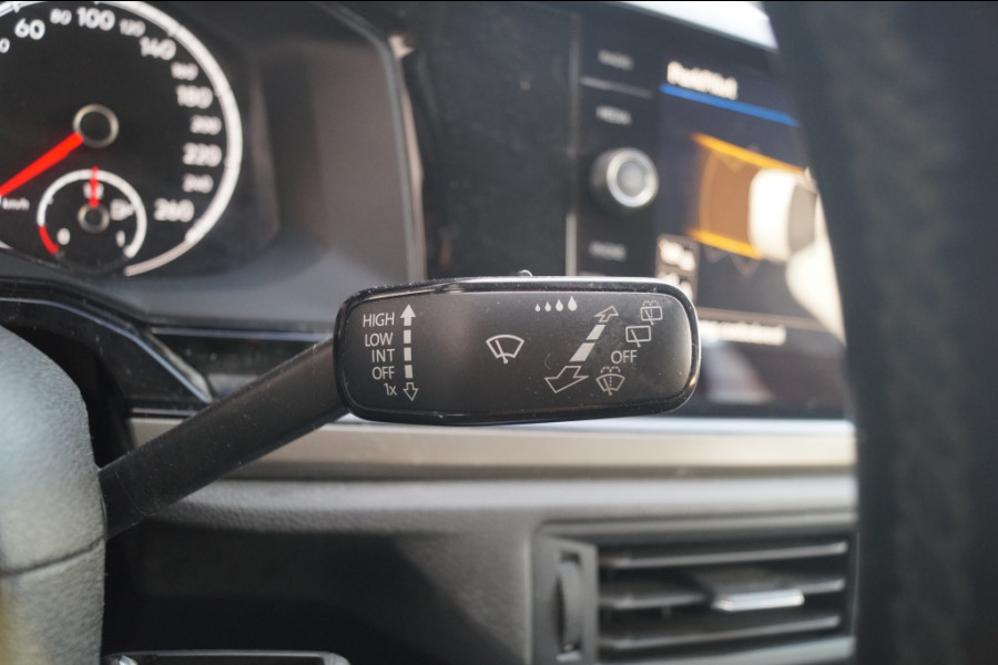 Volkswagen Polo 1.6 TDI Comfortline Executive -NAVI-PDC-ACC-CARPLAY-