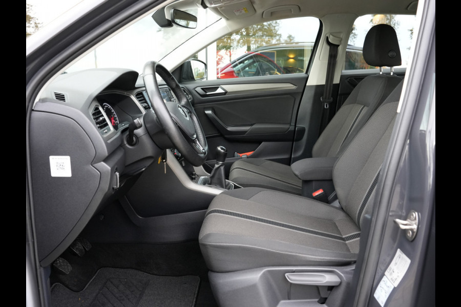 Volkswagen T-Roc 1.0 TSI Style | Navigatie | Adaptive Cruise | PDC | Android/Apple Carplay