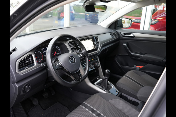 Volkswagen T-Roc 1.0 TSI Style | Navigatie | Adaptive Cruise | PDC | Android/Apple Carplay