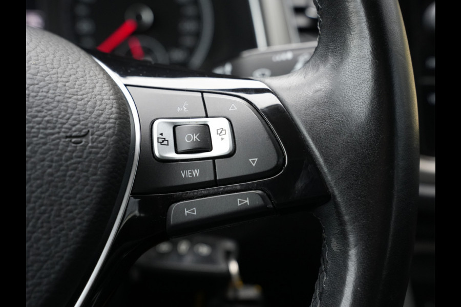 Volkswagen T-Roc 1.0 TSI Style | Navigatie | Adaptive Cruise | PDC | Android/Apple Carplay