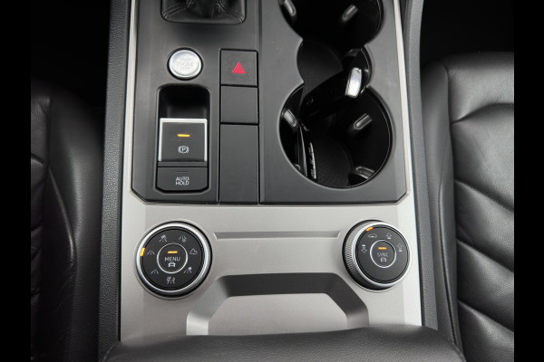 Volkswagen Touareg 3.0 TDI R-Line (INCL-BTW) Aut. *LEATHER | FULL-LED | BLIND-SPOT | HEATED-COMFORTSEATS | AIR-SUSPENSION | KEYLESS | CAMERA | NAVI-FULLMAP | PRIVACY-GLASS | ADAPTIVE-CRUISE |  SHIFT-PADDLES | TOWBAR*