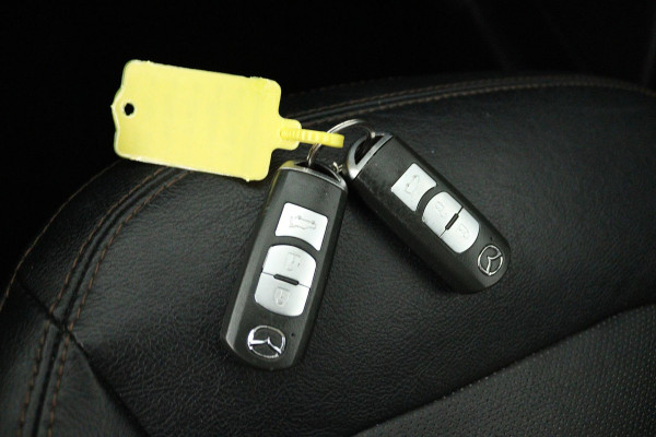 Mazda CX-5 2.0 SkyActiv-G 160 GT-M 4WD (PANORAMADAK, TREKHAAK, STOEL/STUUR VERWARMING, CAMERA, ELEKTR STOELEN, SENSOREN)