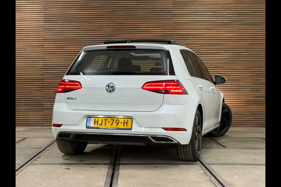 Volkswagen Golf 1.5 TSI Highline PANO/NAVI/CAMERA/LED/SPORTSTOELEN/CLIMATE/PARELMOER !