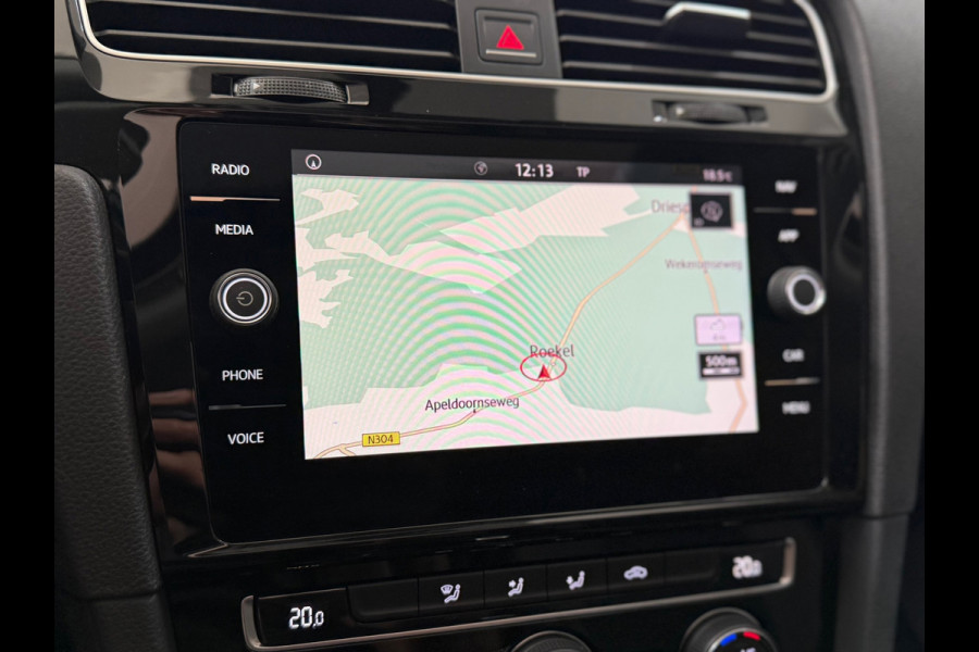 Volkswagen Golf 1.5 TSI Highline PANO/NAVI/CAMERA/LED/SPORTSTOELEN/CLIMATE/PARELMOER !