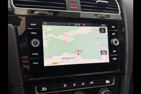 Volkswagen Golf 1.5 TSI Highline PANO/NAVI/CAMERA/LED/SPORTSTOELEN/CLIMATE/PARELMOER !