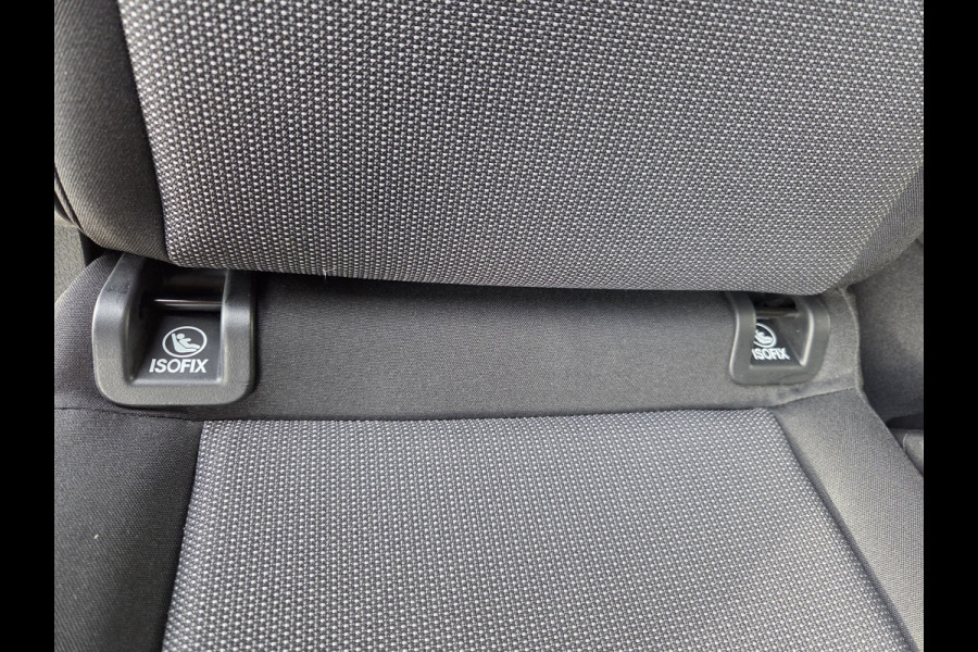 Peugeot e-Expert / Citroen e-Jumpy 75kWh Business 9 Pers. Airco Cruisecontrol Prijs incl. BTW €32.368,- Peugeot e-Expert / Citroen e-Jumpy 75kWh Business 9 Pers. Airco Cruisecontrol Prijs incl. BTW €32.368,-