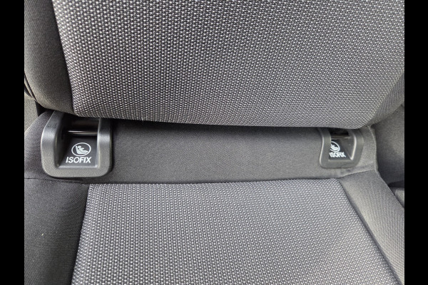 Peugeot e-Expert / Citroen e-Jumpy 75kWh Business 9 Pers. Airco Cruisecontrol Prijs incl. BTW €32.368,- Peugeot e-Expert / Citroen e-Jumpy 75kWh Business 9 Pers. Airco Cruisecontrol Prijs incl. BTW €32.368,-