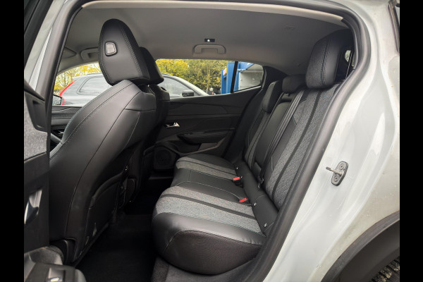 Peugeot 408 1.6 HYbrid Allure 180 EAT8