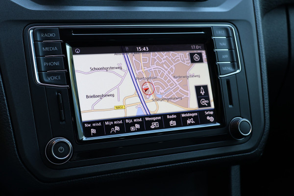 Volkswagen Caddy 2.0 TDI L2H1 Maxi | Bi-Xenon | Navigatie | PDC | Trekhaak | Airco | Cruise control | Nieuwe APK | Dealer onderhouden