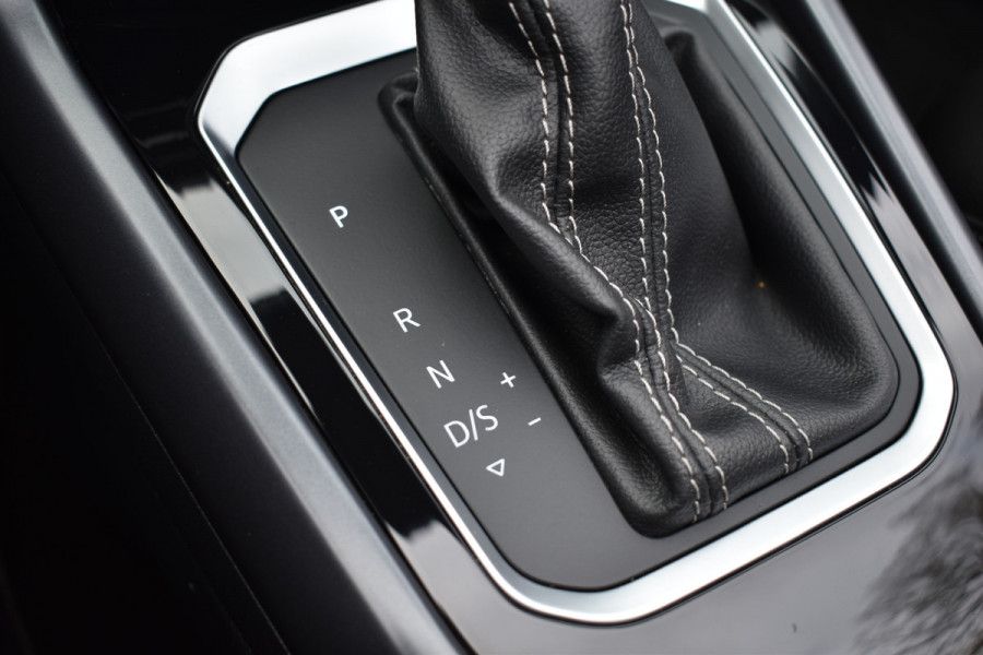 Volkswagen T-Roc Cabrio 1.5 TSI 150PK DSG R-LINE SPORT/PDC/NAVI