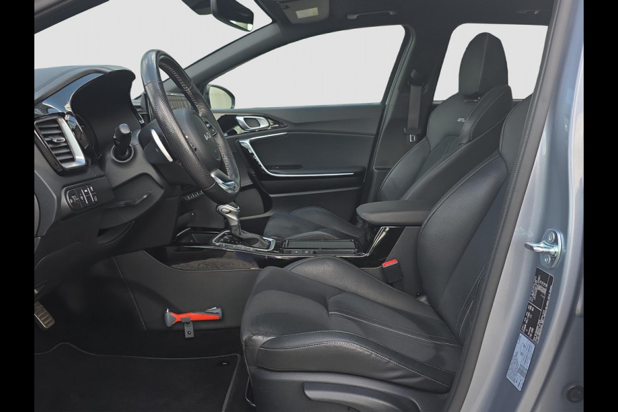 Kia Ceed Sportswagon 1.5 T-GDi GT-Line Automaat | Stoel & Stuurverwarming | Sportstuur | Schuif/Kanteldak | LED | Elektr. Achterklep |